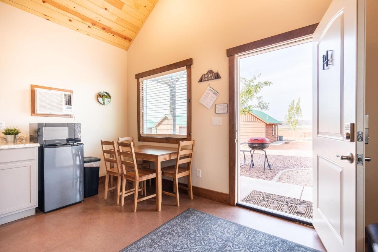 Gooseberry Lodges Zion National Park Area Apple Valley Exterior photo